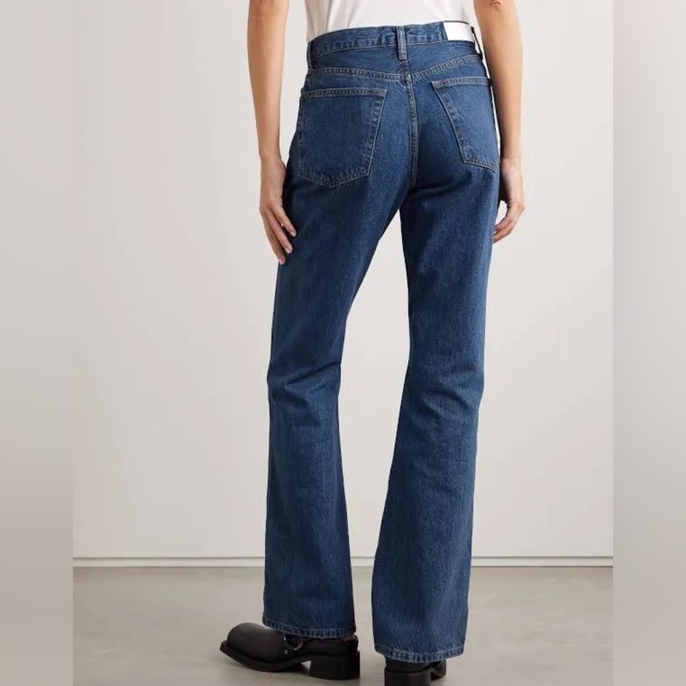 RE/DONE
The Riding Jean high-rise flared jean Size 23 NWT Runs Big More a 24/25 - Picture 2 of 9